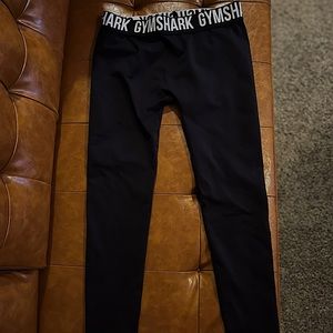 GYM SHARK LEGGINGS